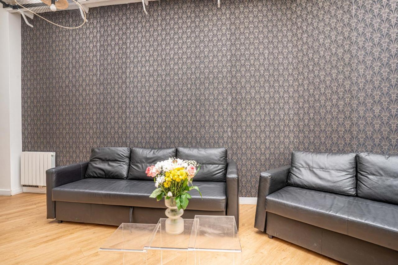 08 Design Flat Republique Apartment Paris Bagian luar foto