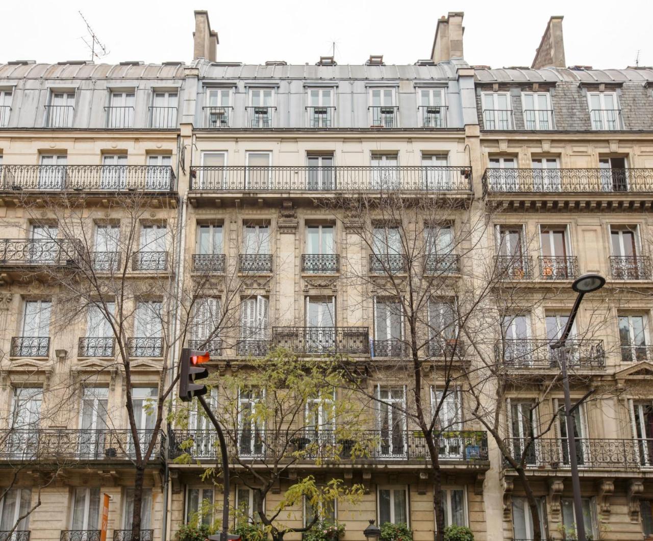 08 Design Flat Republique Apartment Paris Bagian luar foto